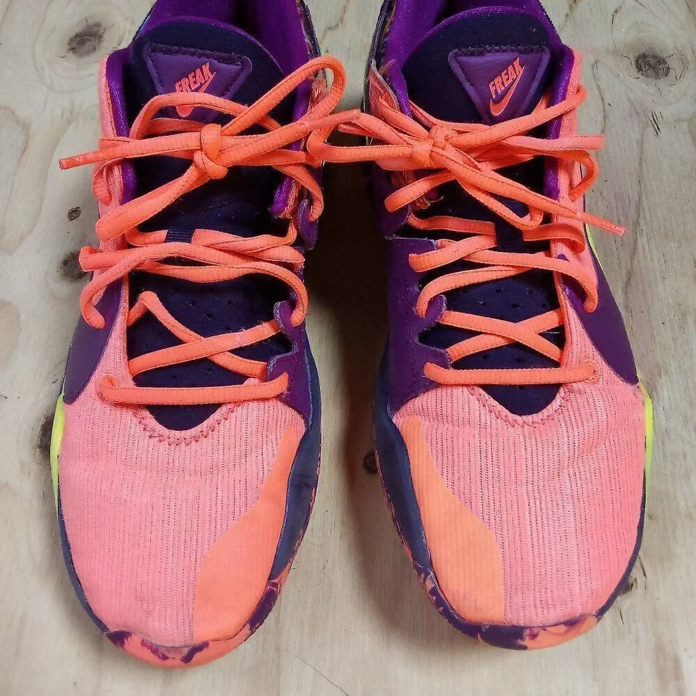 Nike Air Zoom Freak 2 Bright Mango Athletic Basketball Shoes